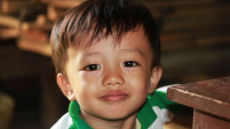 Nama Nama Bayi Laki Laki Unik - Anak Laki Laki Jawa Tersenyum
